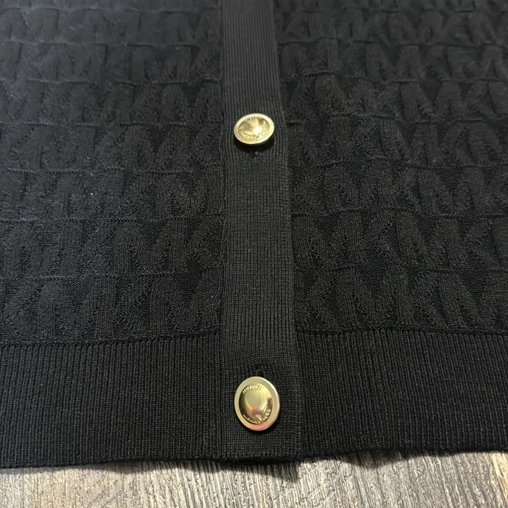 NWT Michael Kors Women Long Sleeves Logo Knitted Sweater